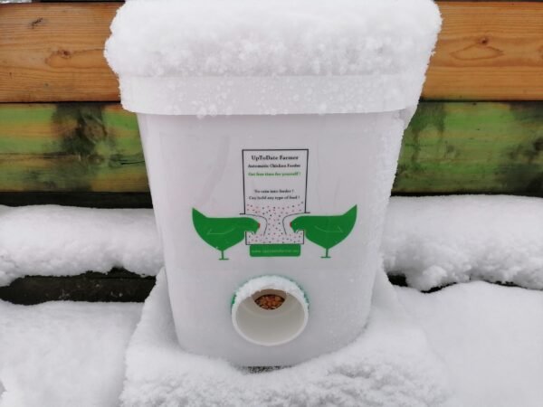 Weatherproof chicken feeder